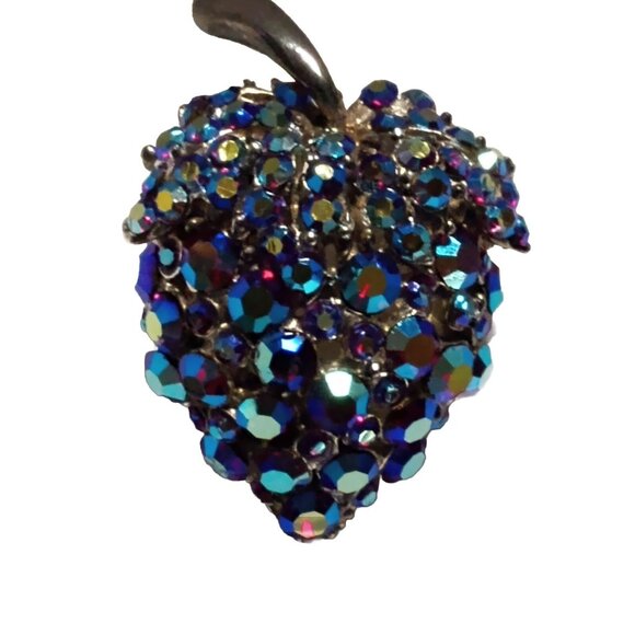 Vintage Red Aurora Borealis Rhinestones Encrusted Strawberry Brooch Silver Tone - Picture 2 of 11